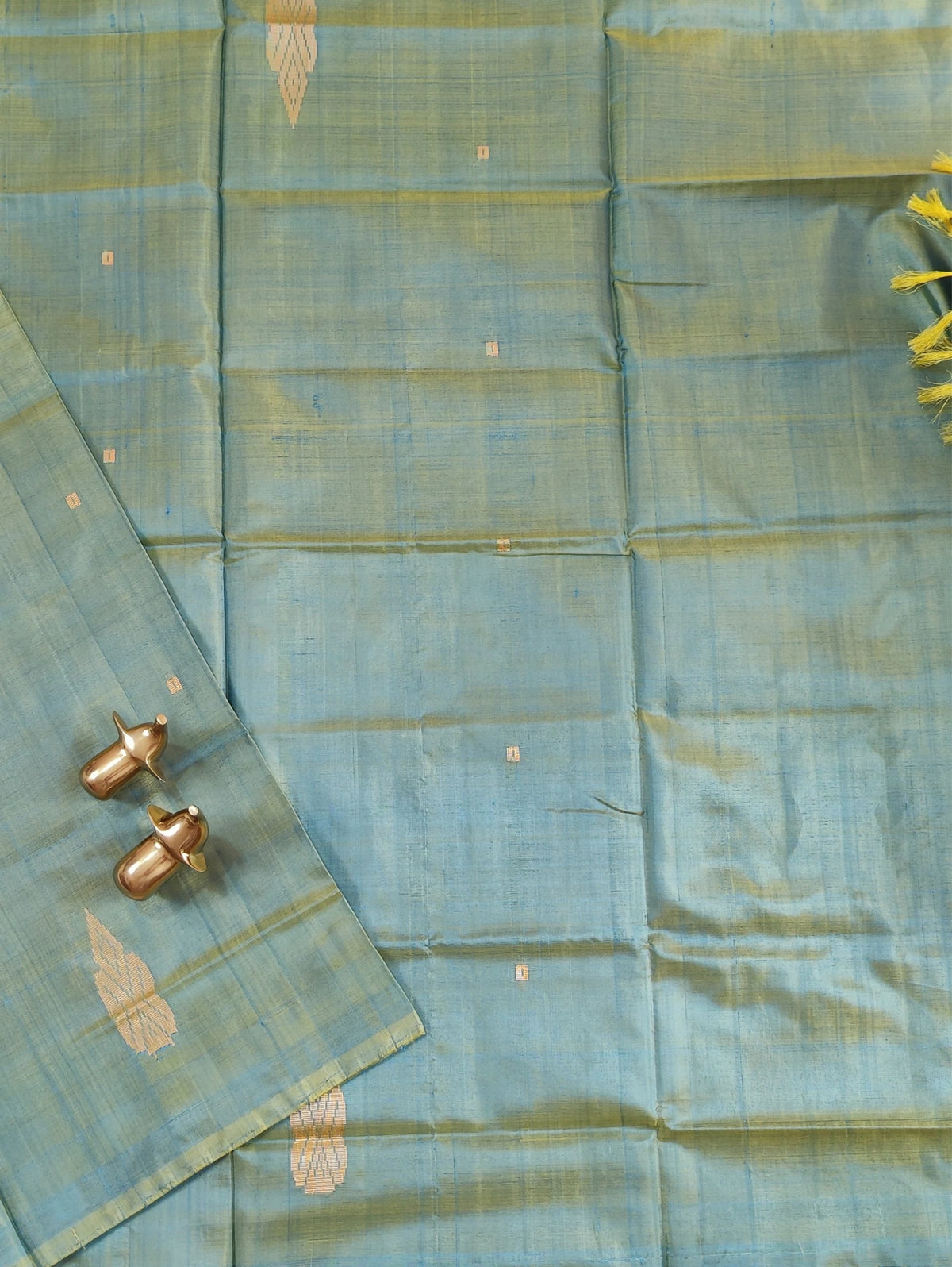 Chinnalampattu Saree - Dual Shade Of Yellowish Green