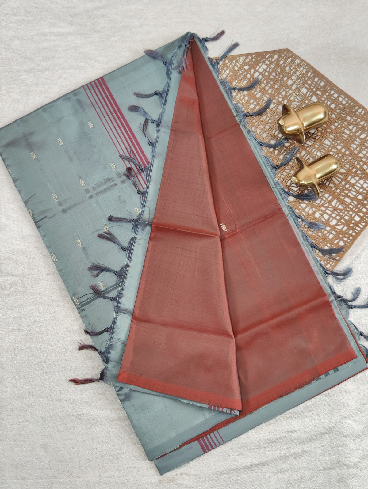 Chinnalampattu Saree - Dark Brown with Grey