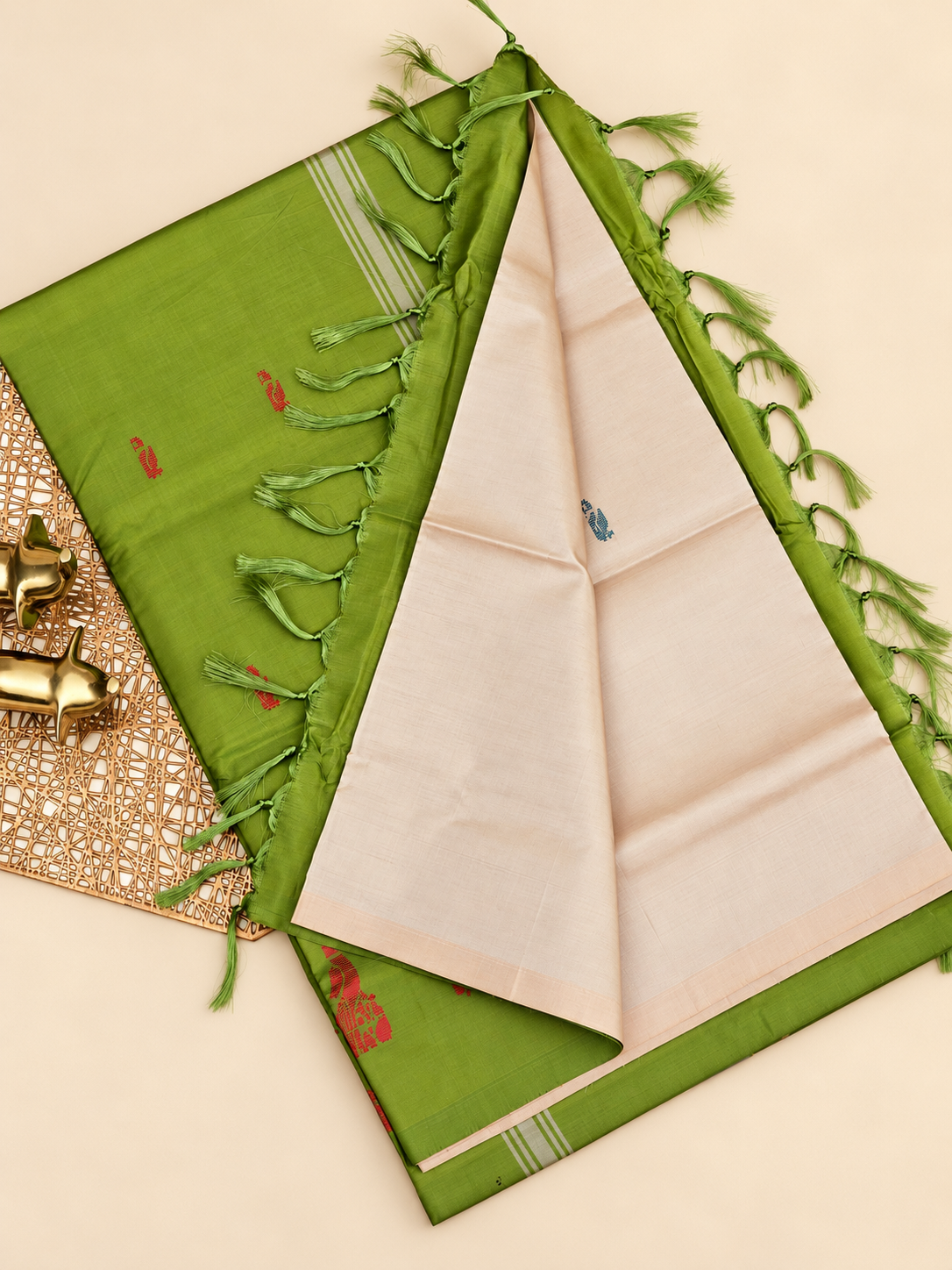 Chinnalampattu Saree - Cream with Green