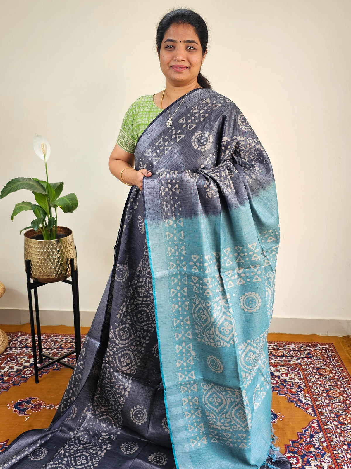 Bhagalpuri with Silver Zari Weaving Batik Print - Grey with Sea Green