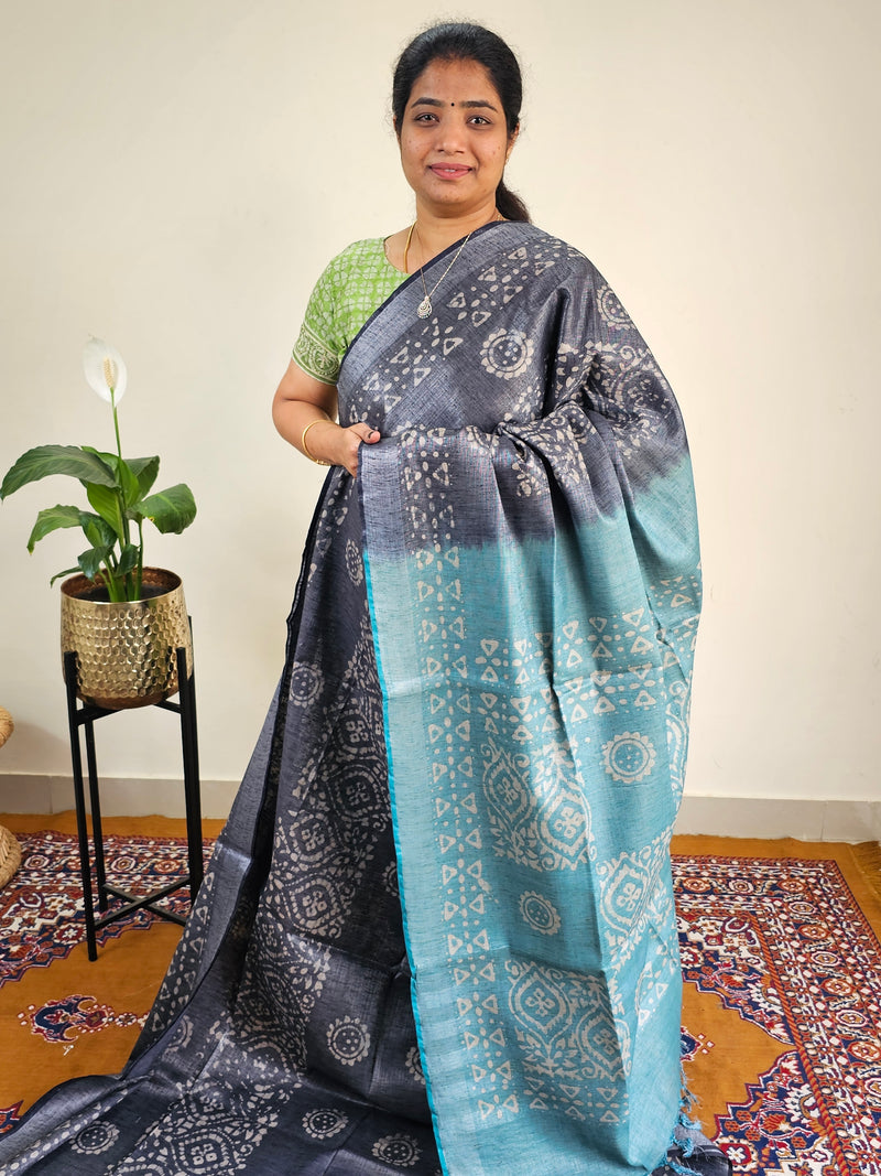 Bhagalpuri with Silver Zari Weaving Batik Print - Grey with Sea Green