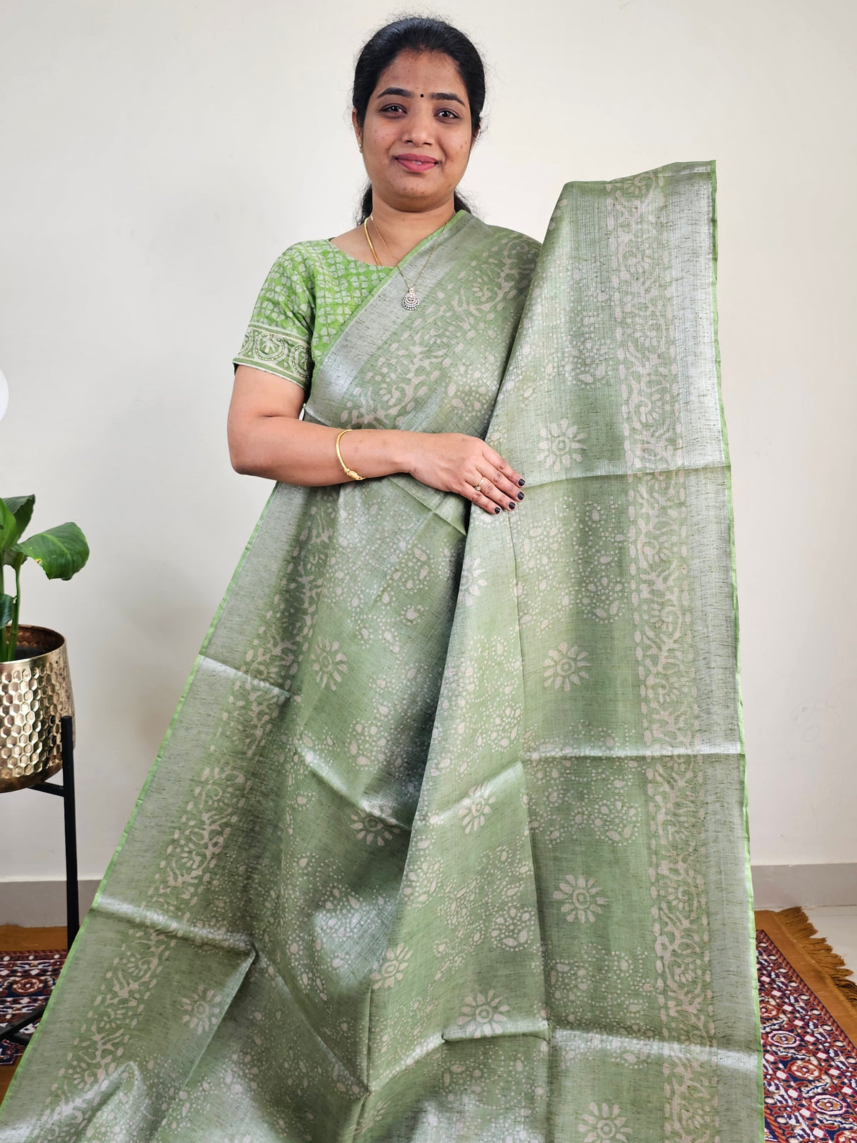 Bhagalpuri with Silver Zari Weaving Batik Print - Green with Grey