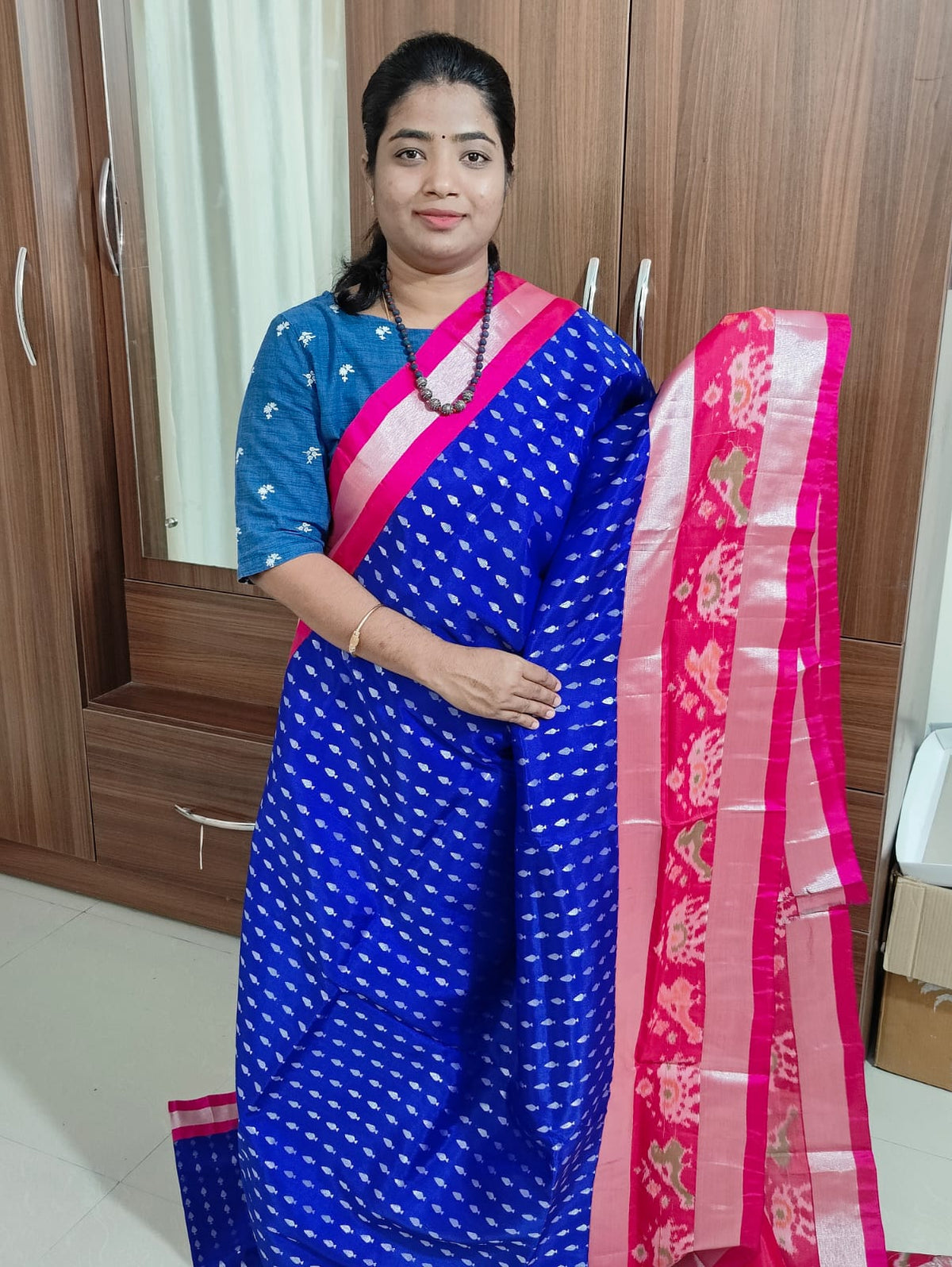 Handloom Uppada Soft Silk Saree - Royal Blue with Pink Tissue Zari Border