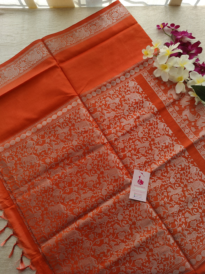 Monochrome Dark Orange Vanasingram  Pattern Chinnalampattu Border Saree witn Grand Pallu